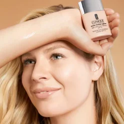 Clinique Even Better Glow Make Up