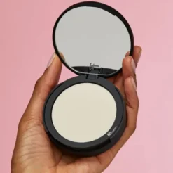 It Cosmetics Bye Bye Pores Pressed Powder